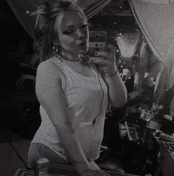 emilee_reign